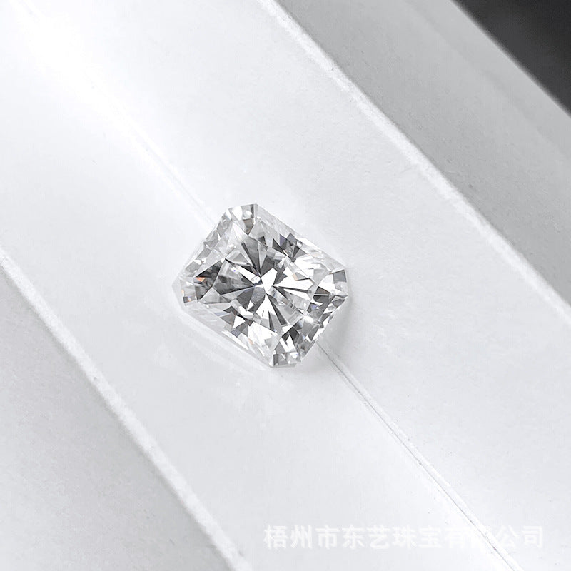 Radiant cut Diamond d color moissanite diamond