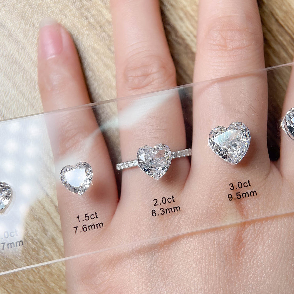 Heart shape gemstone size and carat chart comparison kit for jewelers